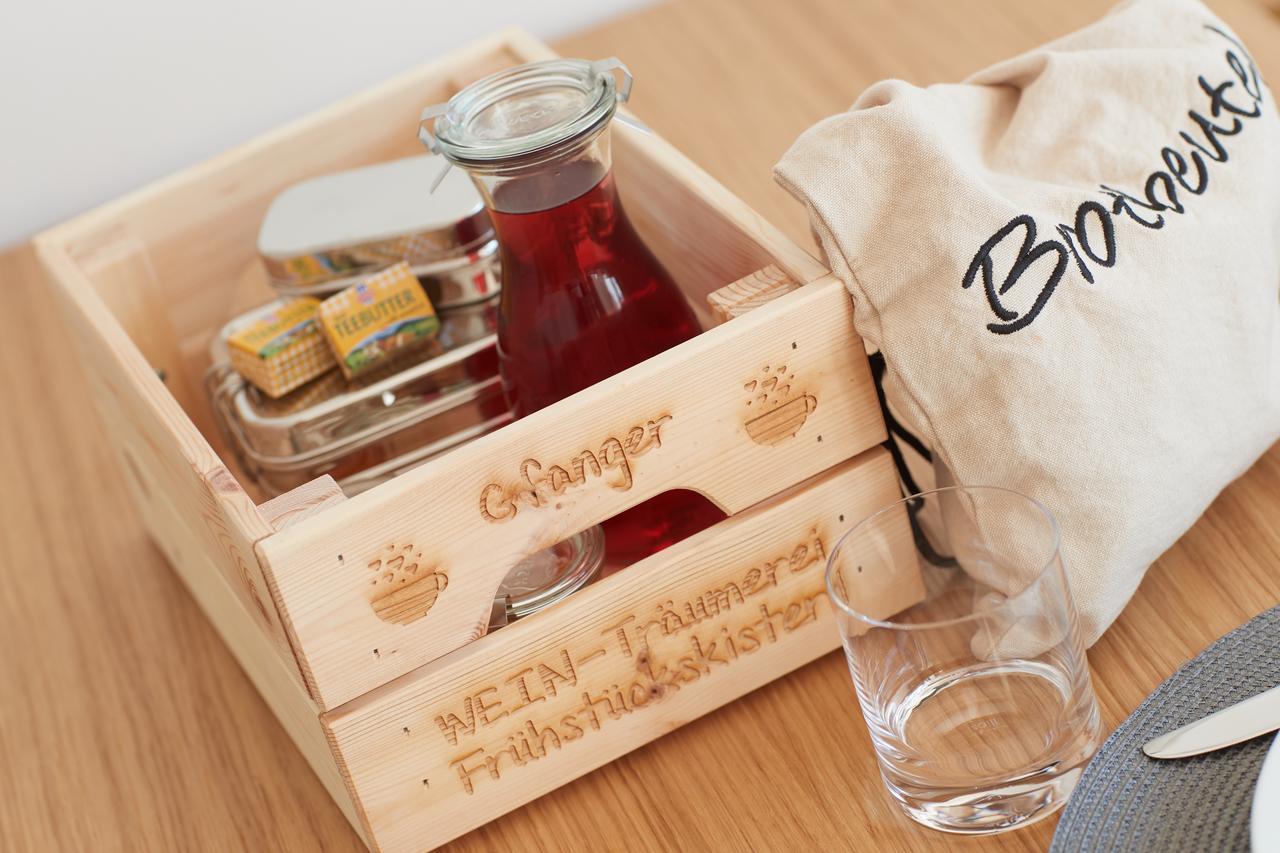 Iby-lehrner Wein-gut Und Wein-traeumerei